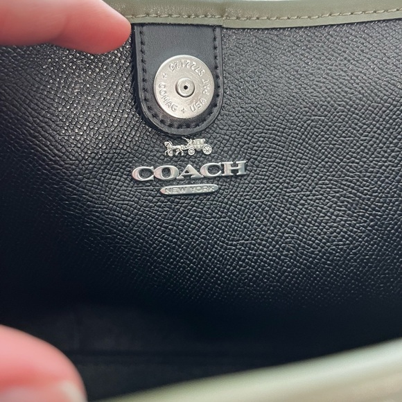 Coach authentic“Coach City Tote Bag” with silver hardware and army green straps - Picture 8 of 15